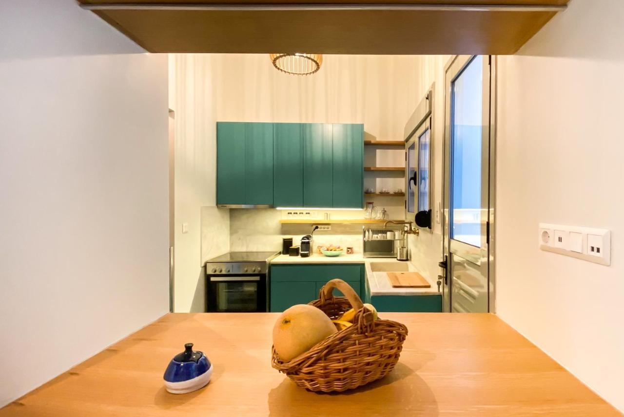 Acropolis Slow Living Apt Under The Parthenon Athens Exterior photo