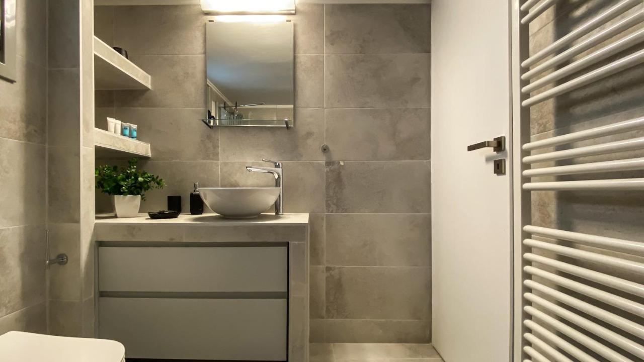 Acropolis Slow Living Apt Under The Parthenon Athens Exterior photo